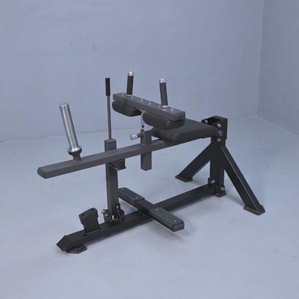 Calf raiser